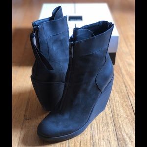 Black Dolce Vita wedge booties